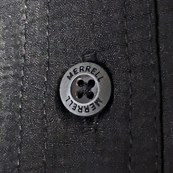 Merrell Tech Shirt SPF-30-50 Recyled material Fishing Hiking Lightweight Black - Picture 12 of 16